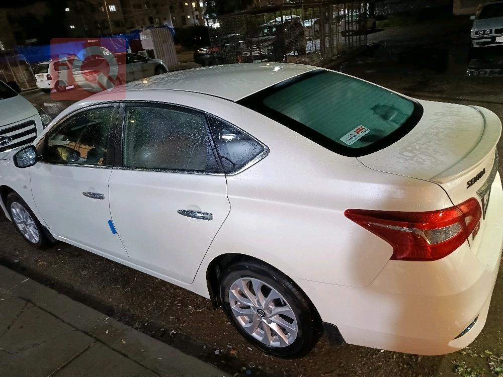 نيسان سنترا